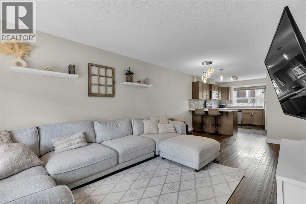 305, 2461 Baysprings Link SW
