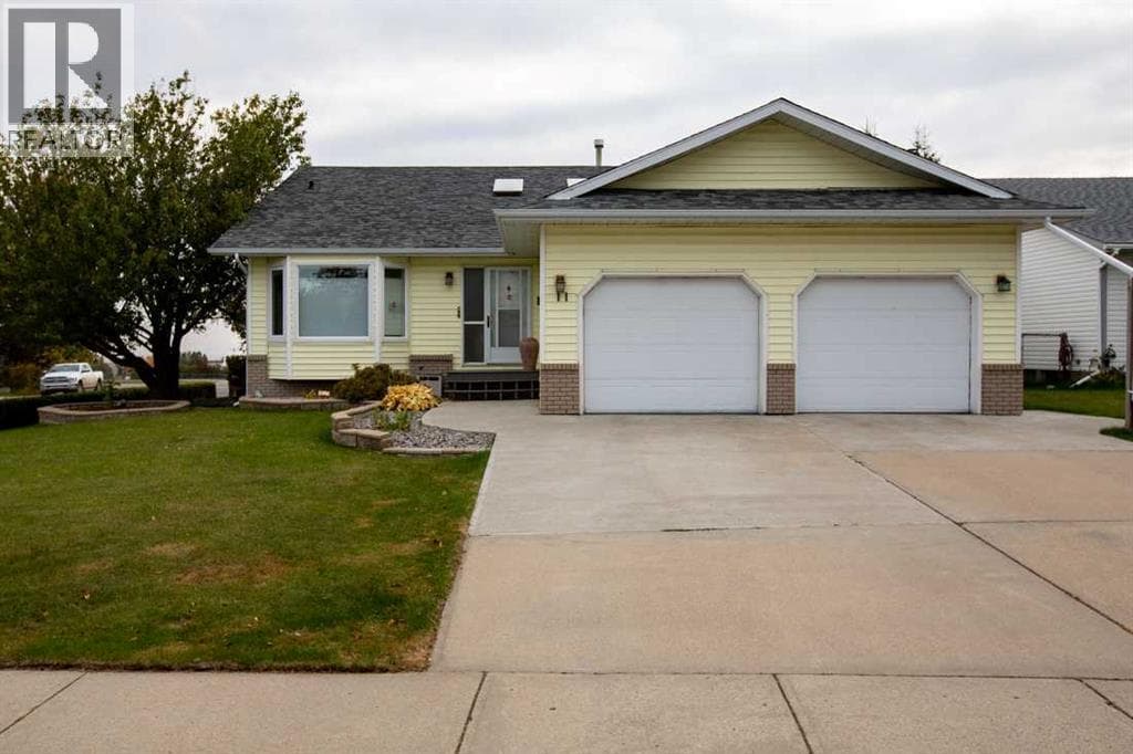 11 Maple Place