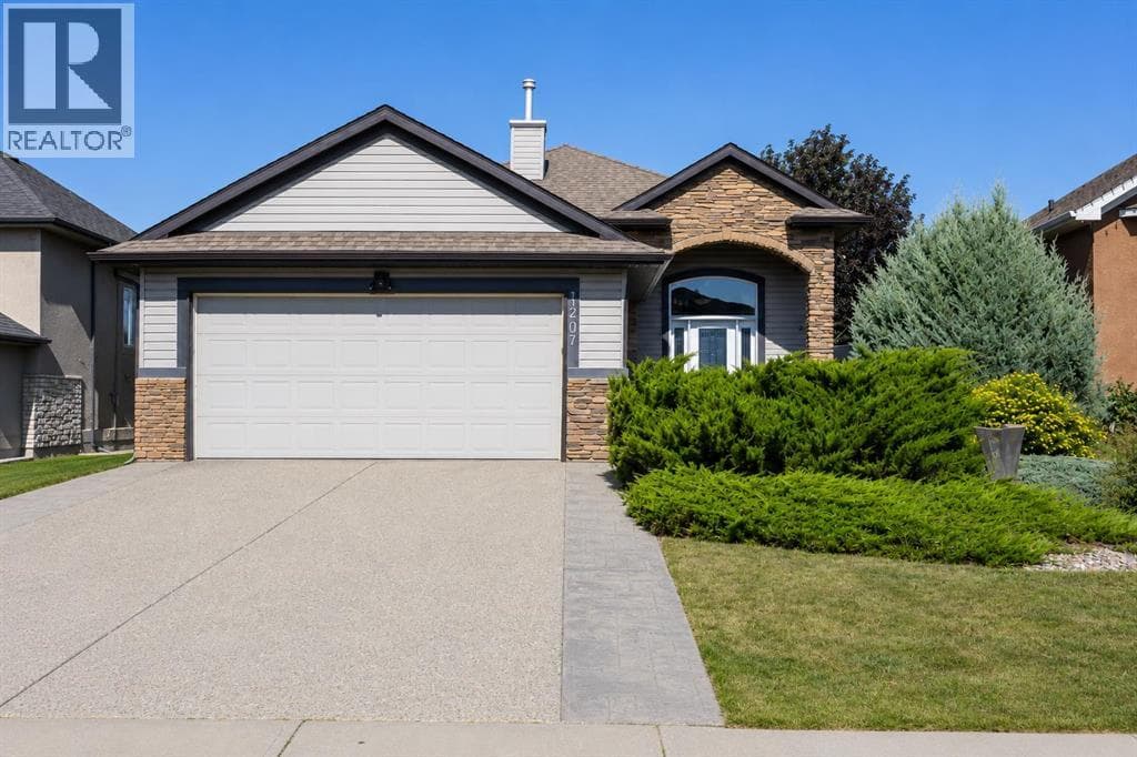 1207 Westmount Drive