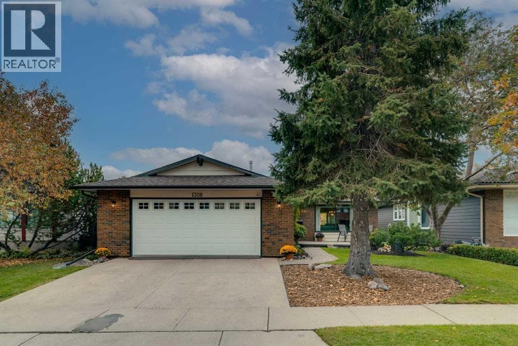 1308 Norfolk Drive NW