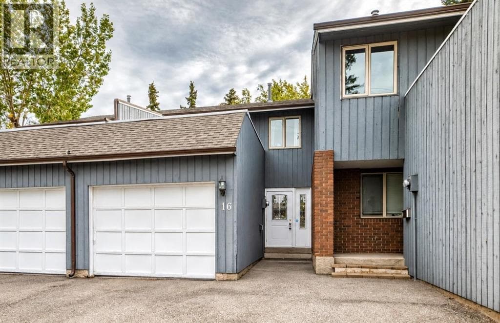 16, 803 Varsity Estates Drive NW