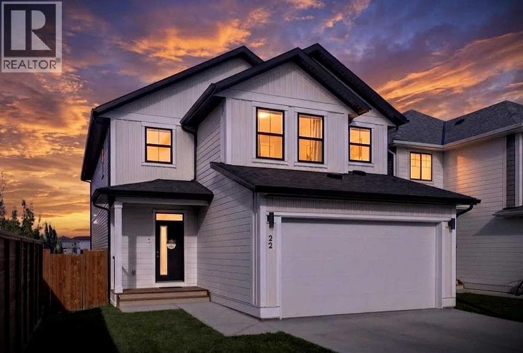 22 Copperhead Bay SE