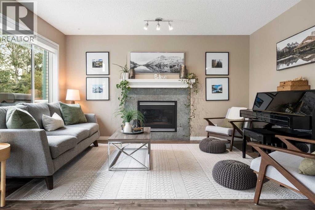 349 Douglas Glen Heath SE