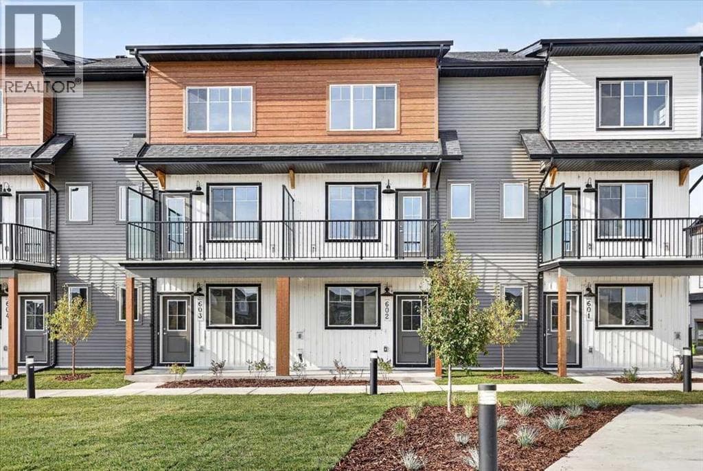 602, 321 Hotchkiss Drive SE