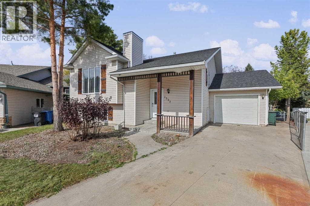 1525 Mary Place