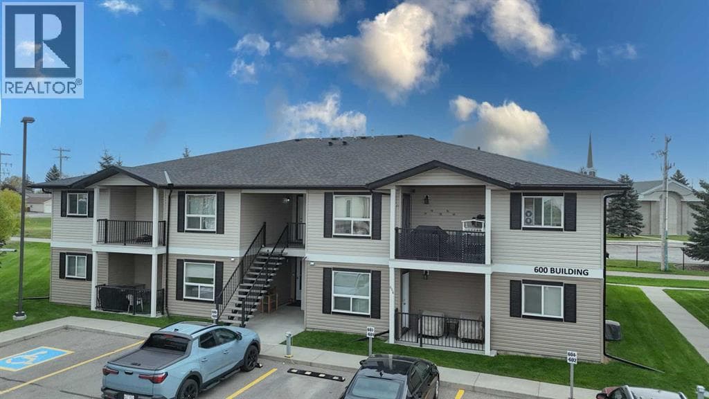 601, 8 Bayside Place