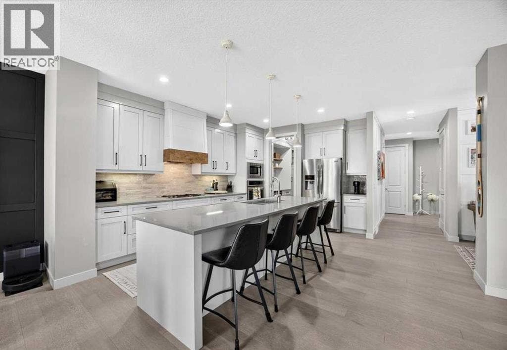 136 Riviera Way
