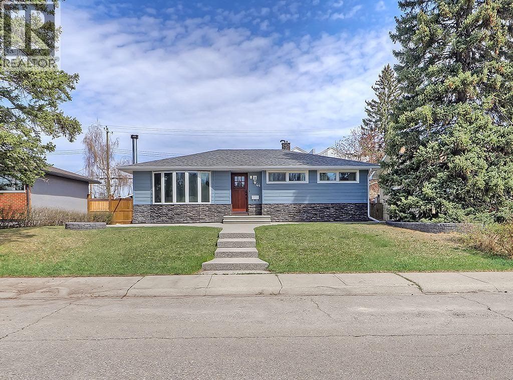44 Granlea Place SW
