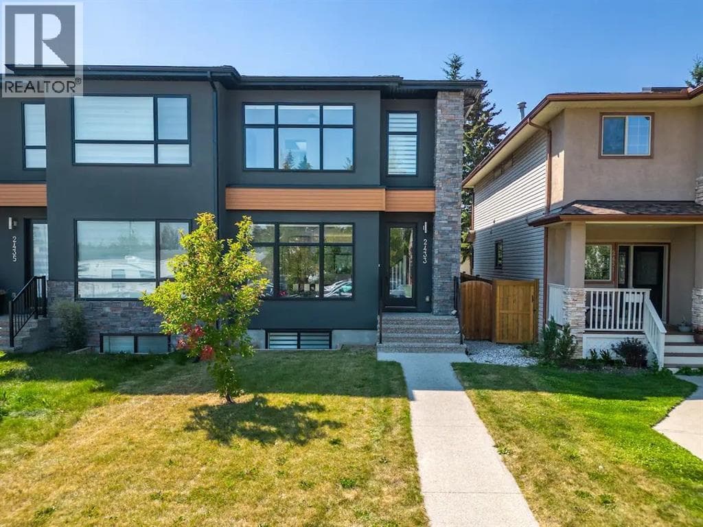2433 30 Street SW