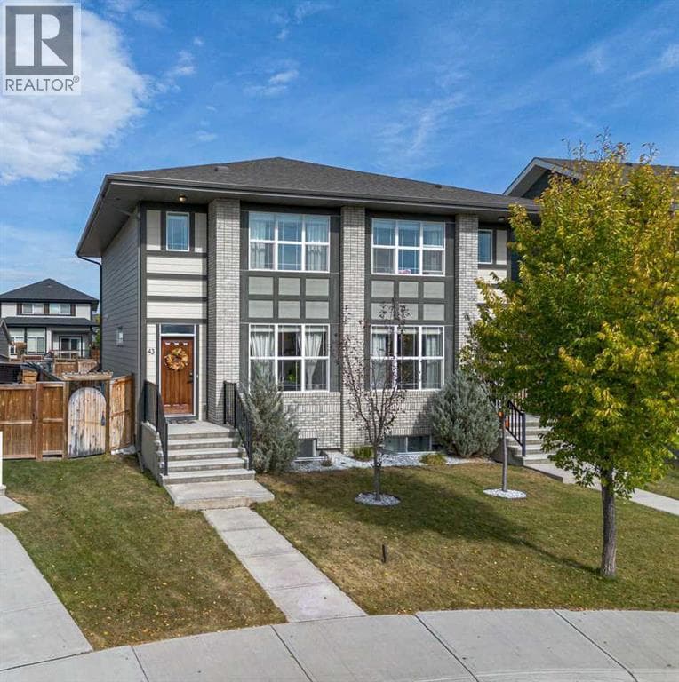 43 Masters Square SE