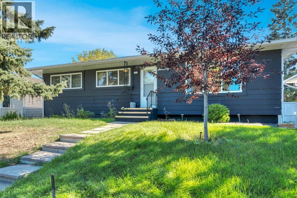 70 Fairview Crescent SE