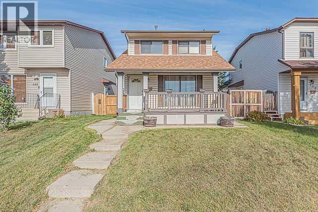 136 Castleridge Drive NE