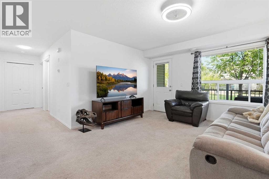 400, 8 Bayside Place