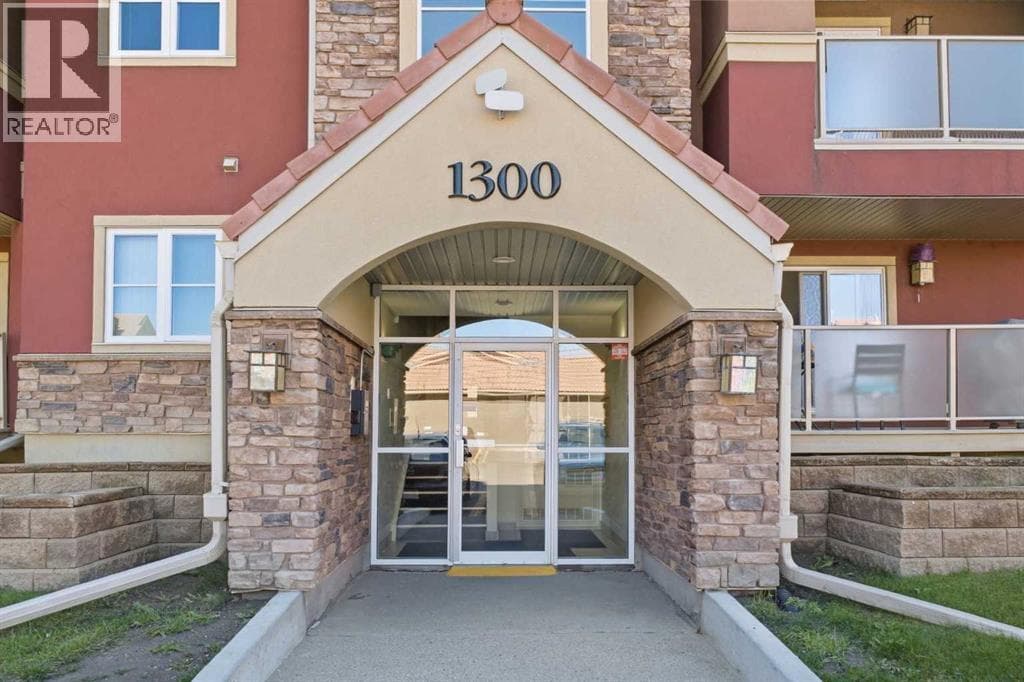 ., 1313 Edenwold Heights NW