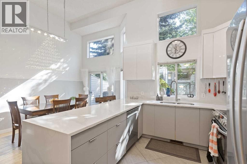 12 Kingsland Villas SW
