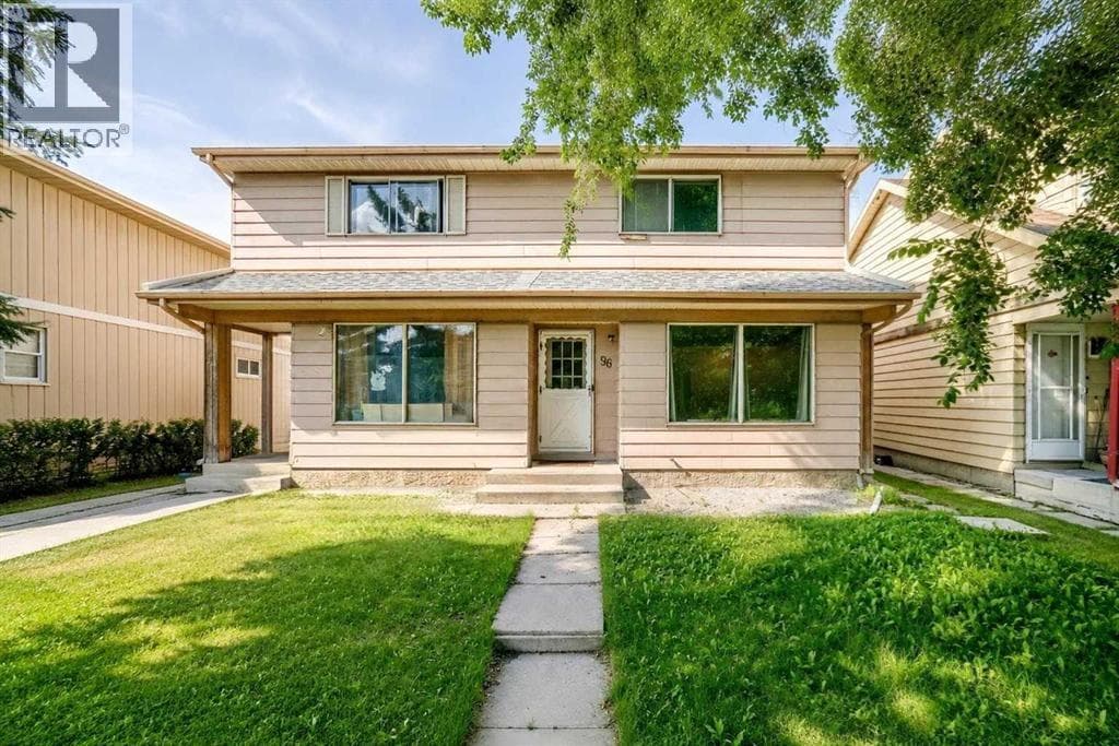 96 Erin Woods Boulevard SE