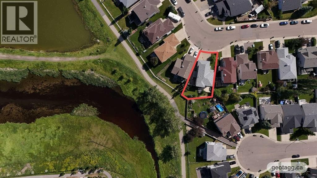 84 Willowbrook Crescent NW