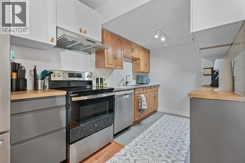 302, 9930 Bonaventure Drive SE