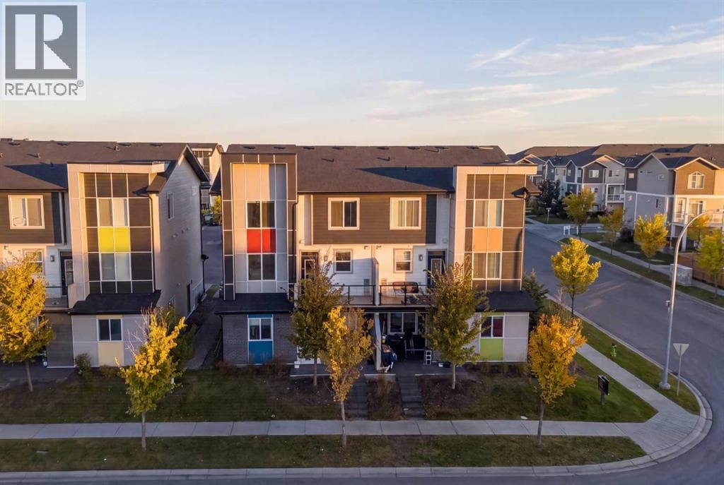 203, 315 Redstone  NE