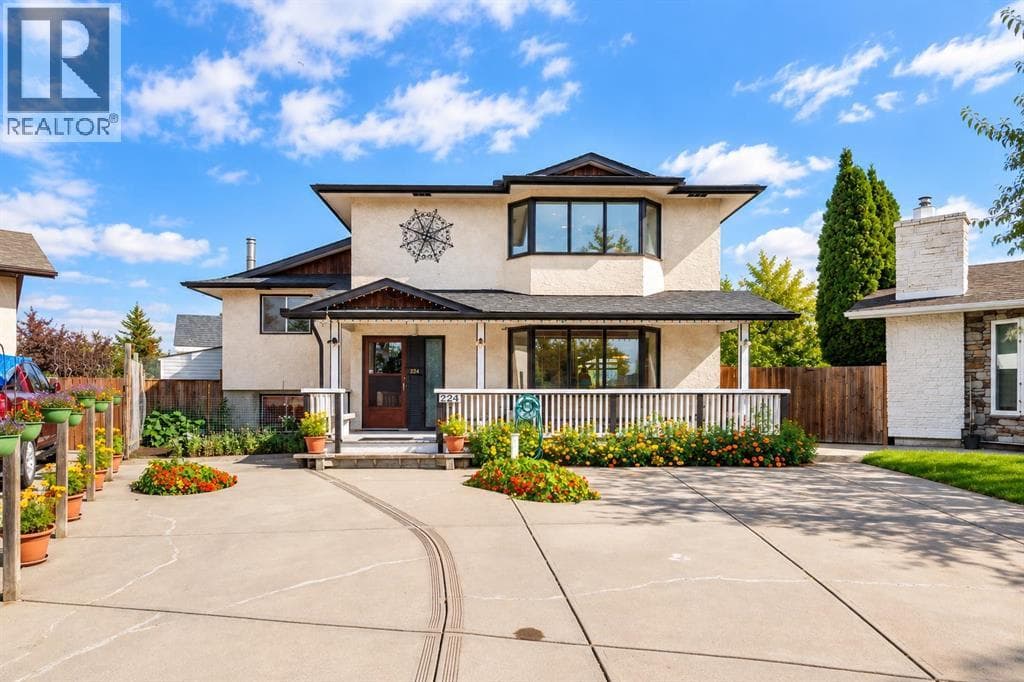 224 Pinetree Bay NE