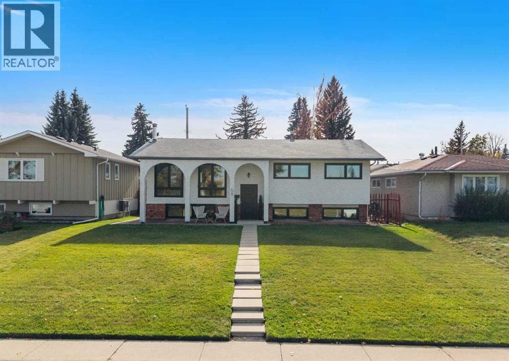 68 Lake Emerald Road SE