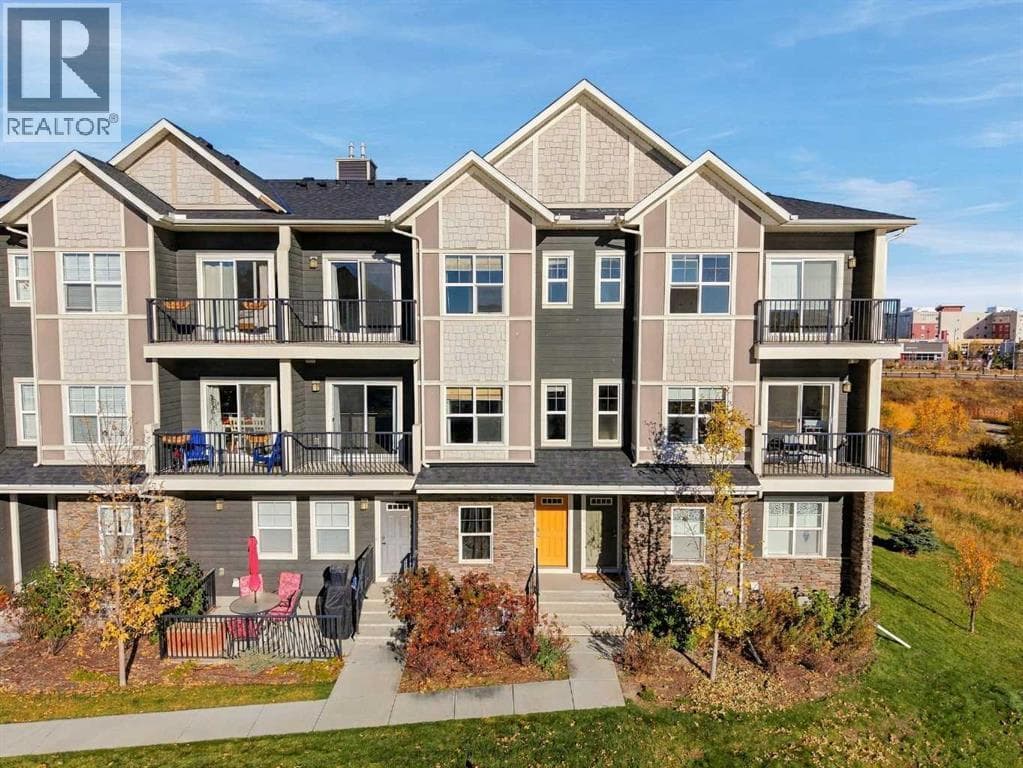 412, 250 Fireside View