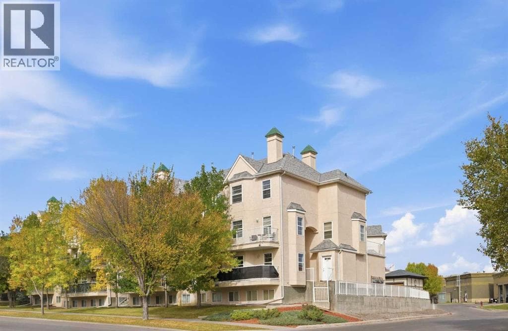 220, 50 Westland Road
