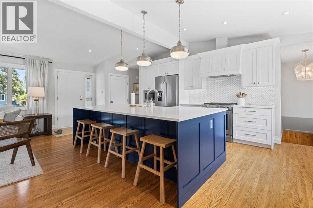27 Gordon Drive SW