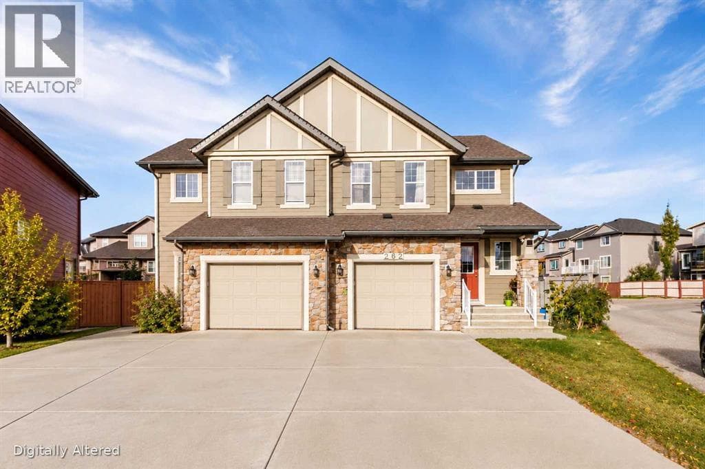 262 Panamount Way NW
