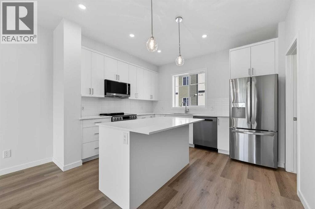 26 Creekside Avenue SW