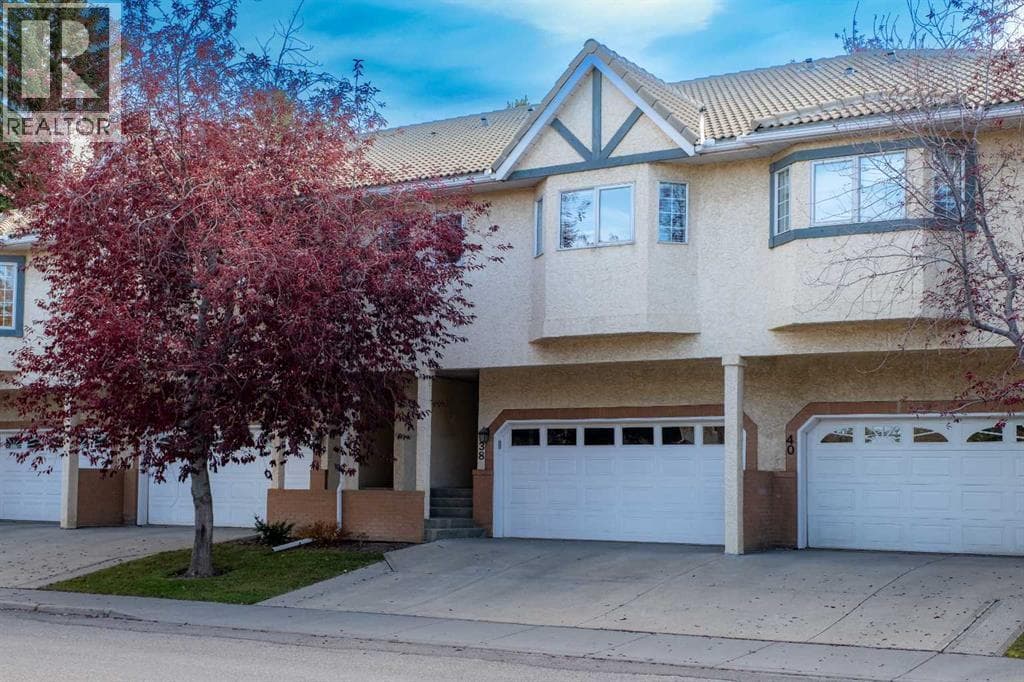 38 Richelieu Court SW