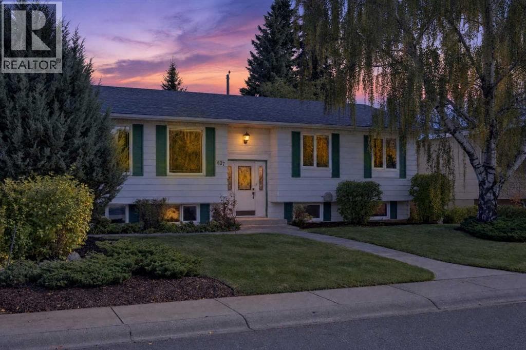 637 Willowburn Crescent SE