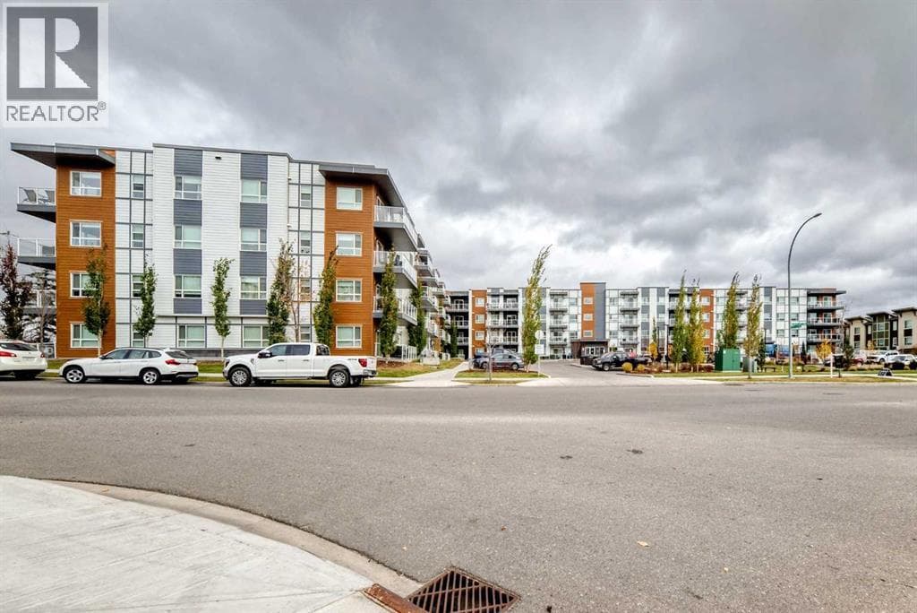 325, 360 Harvest Hills Way NE