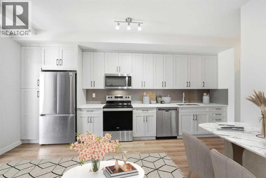 315, 10 Sage Hill  NW