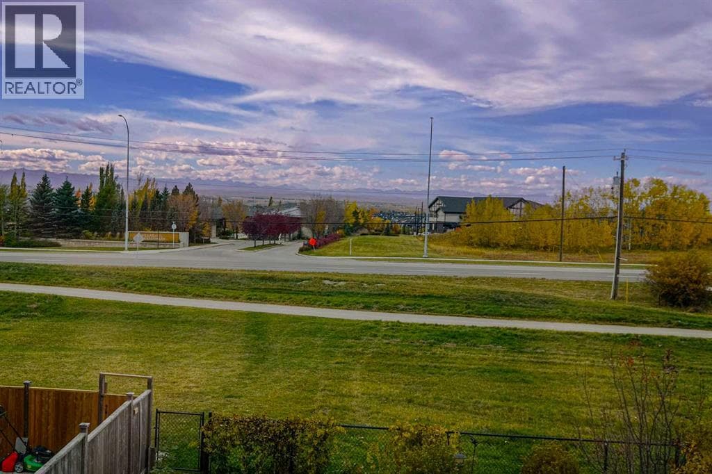 13 Tuscany Ridge Mews NW