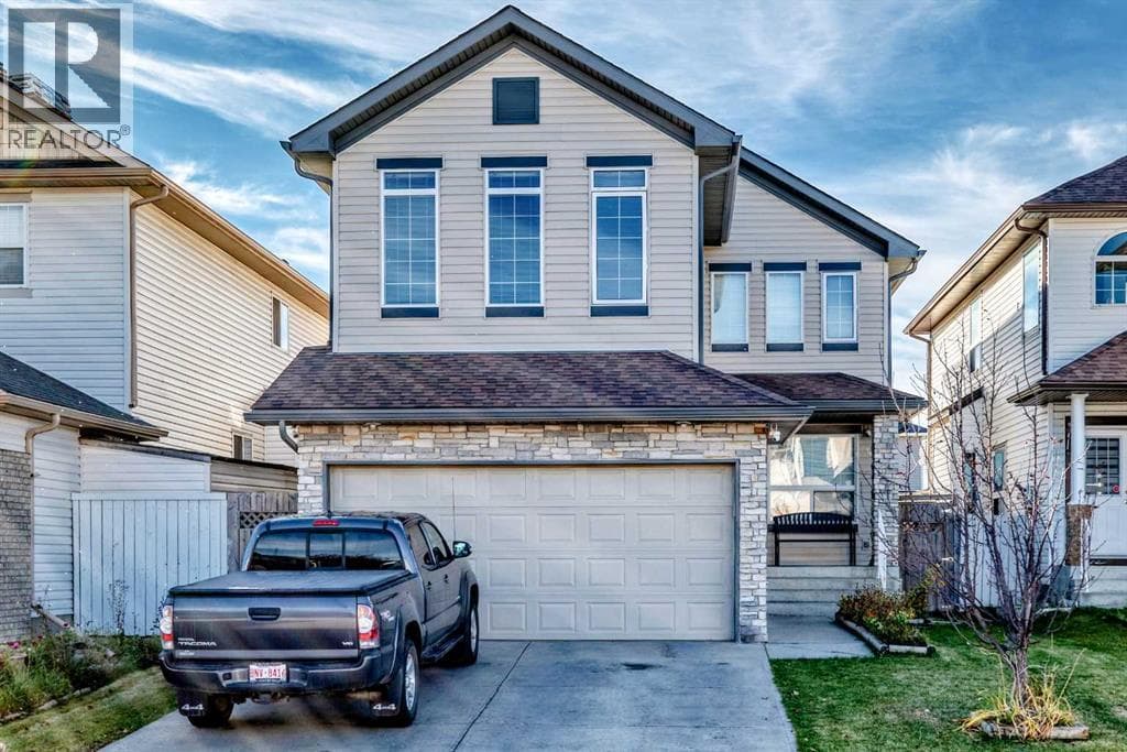 222 Saddlehorn Close NE