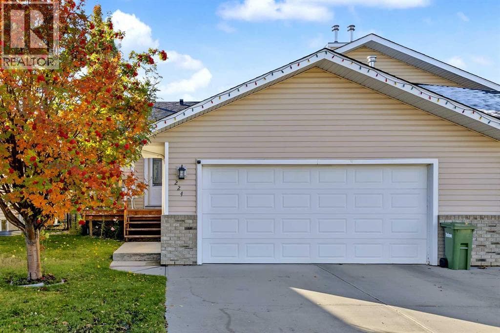 224 Hillvale Crescent
