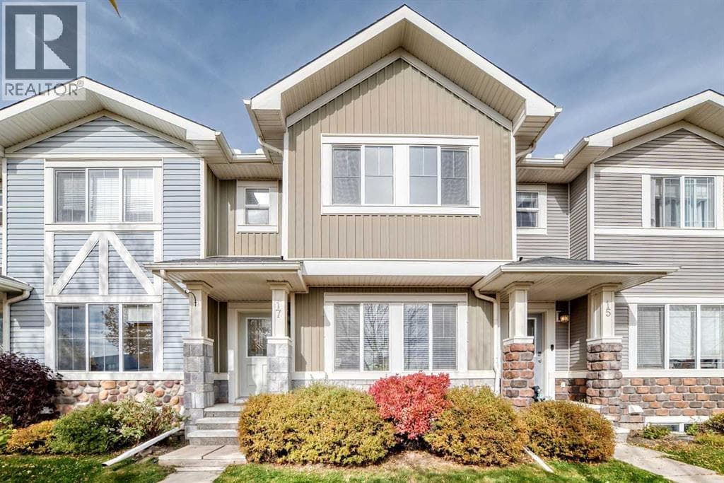 17 Kings Heights Drive SE