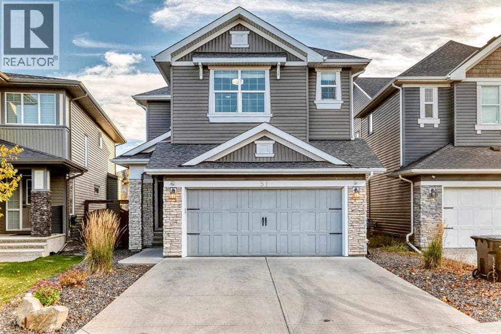 51 Cougar Ridge Close SW