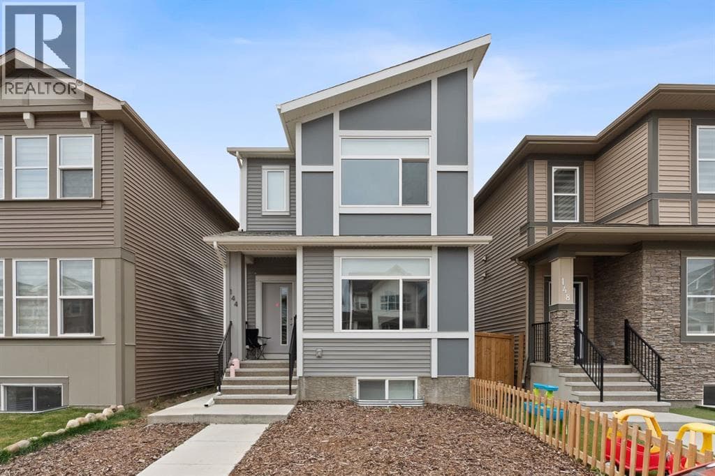 144 Belvedere Green SE