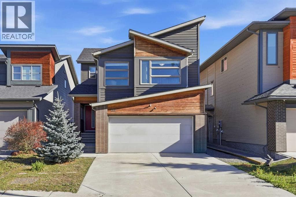 252 Walden Heights SE
