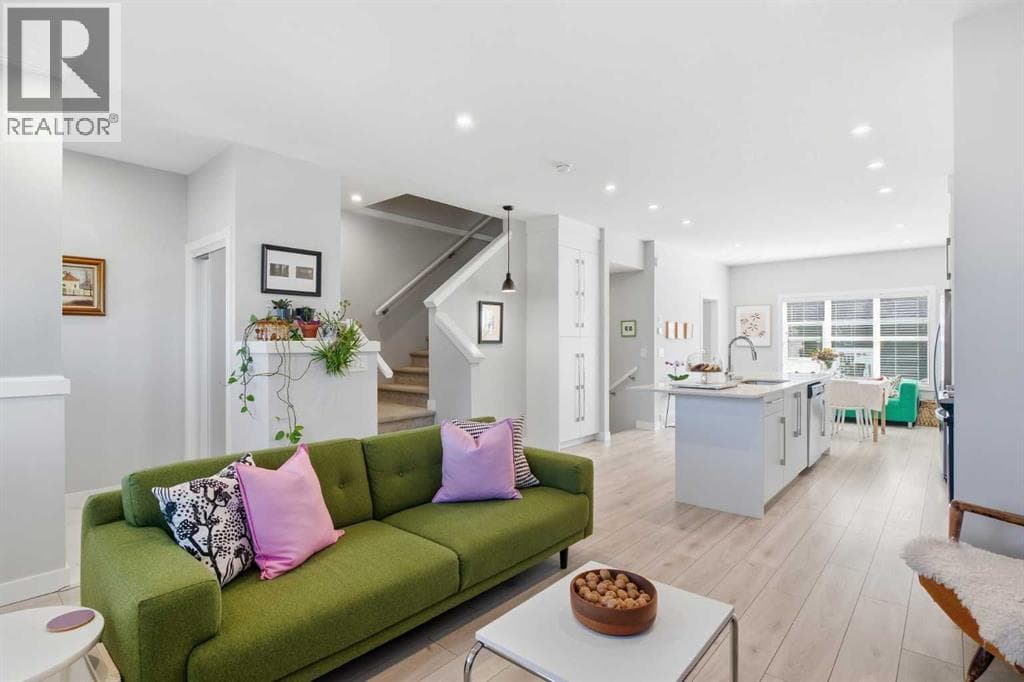 416 West Lakeview Drive