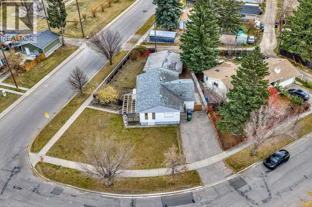 8528 Bowglen Road NW
