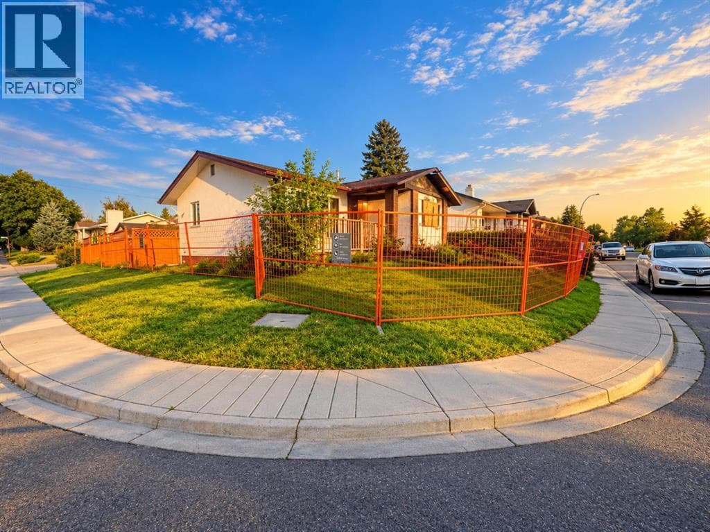 3040 Rundleside Drive NE