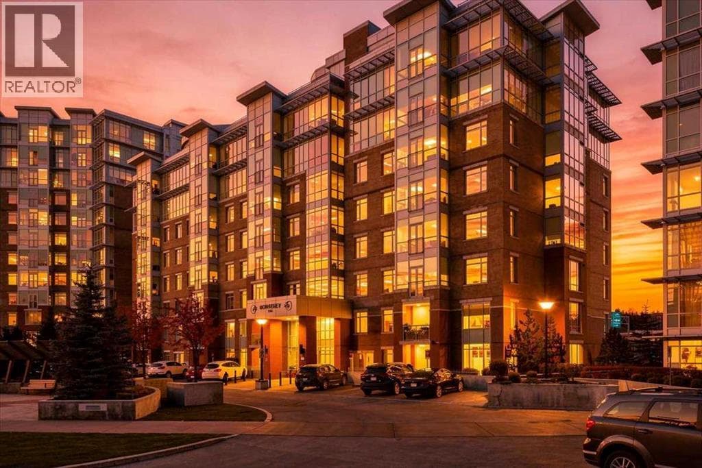 502, 24 Varsity Estates Circle NW