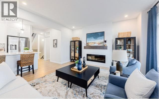 1010 Bayview Crescent SW