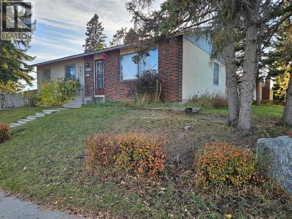 5039 Marchand Crescent NE