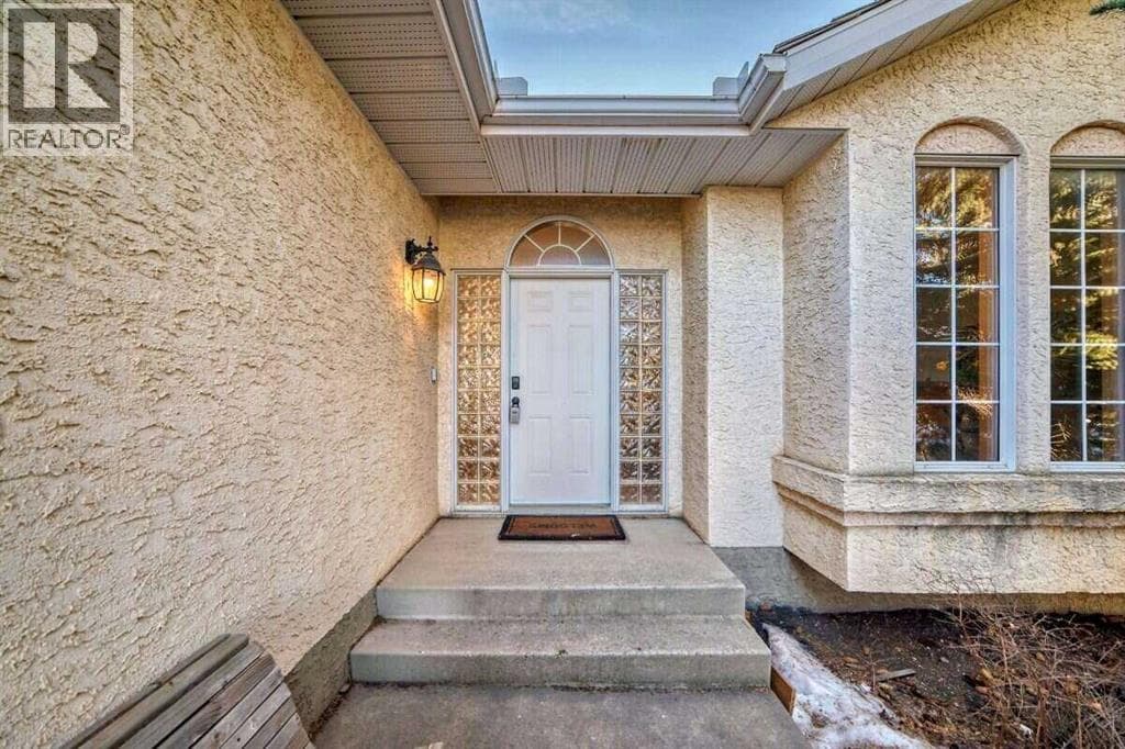 11 Hawkmount Heights NW