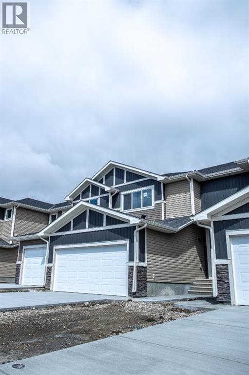 316 Waterford Way