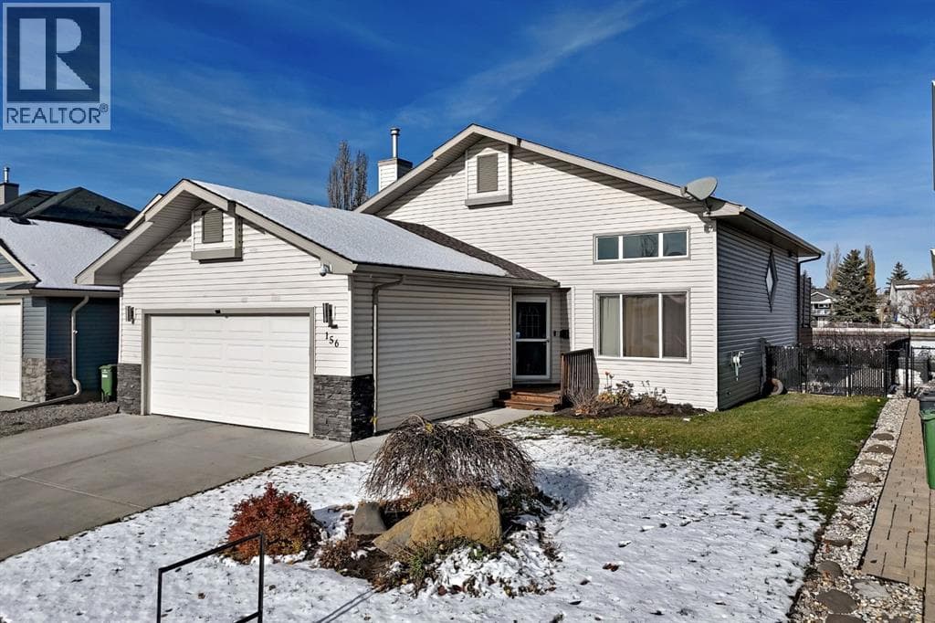 156 Aspen Creek Crescent